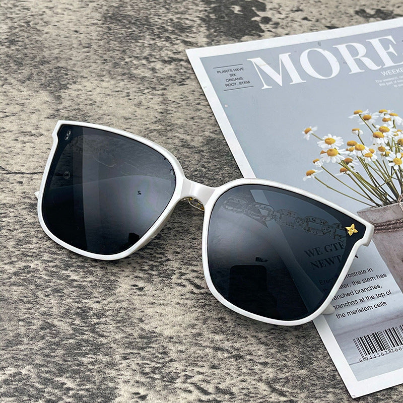 Damen extragroße Sonnenbrille mit modischem Kettenrahmen Brehn