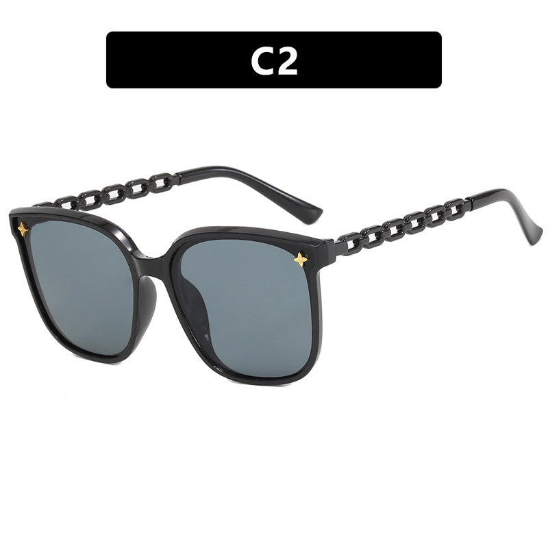 Damen modische Sonnenbrille mit stilvollen Kettenakzenten Brehn