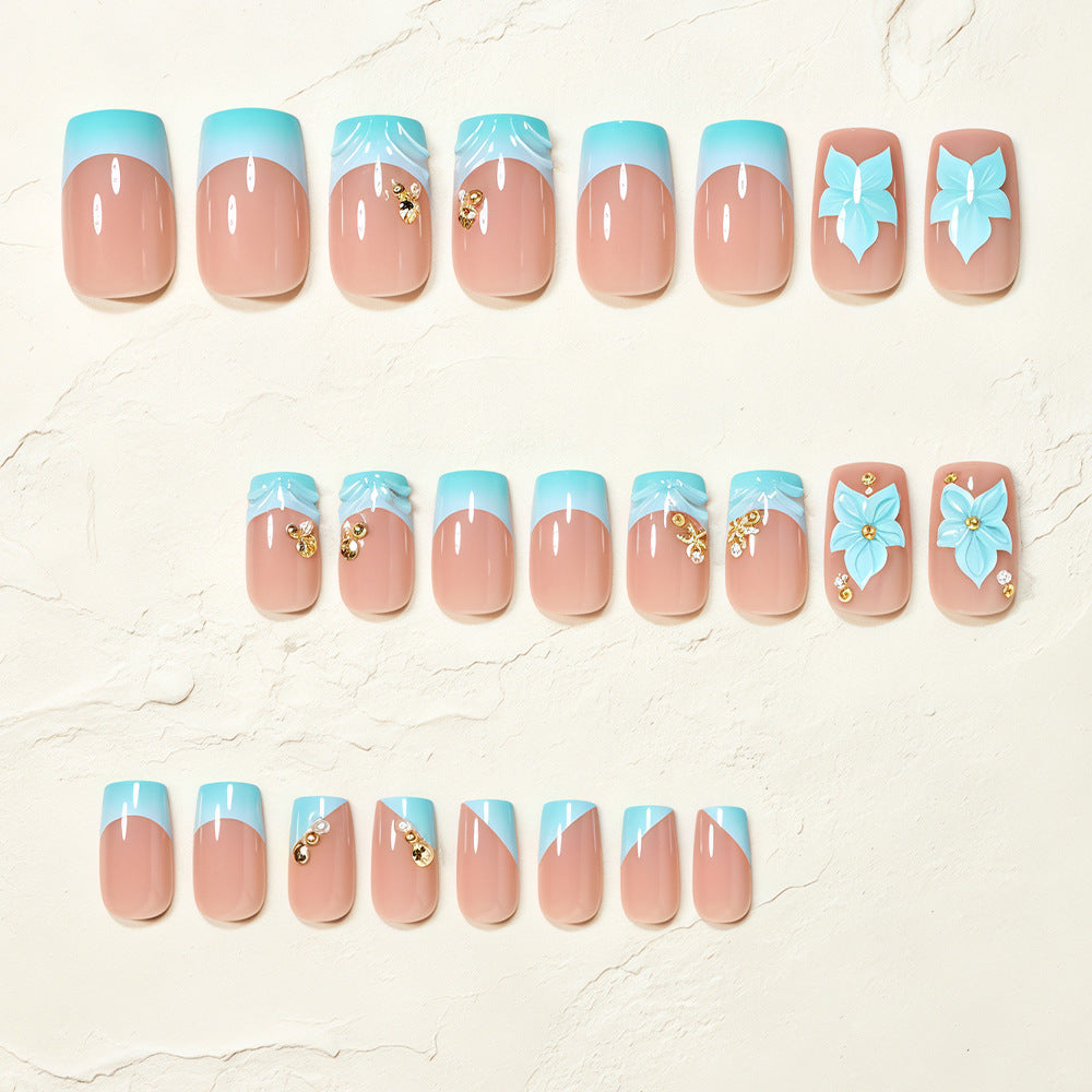 Künstlerische florale Acryl-Nagelkunst-Tipps Brehn