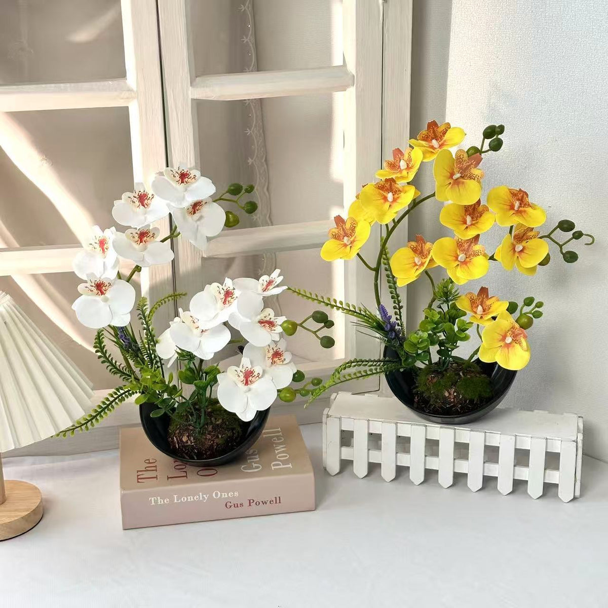 Naturgetreues Orchideenarrangement