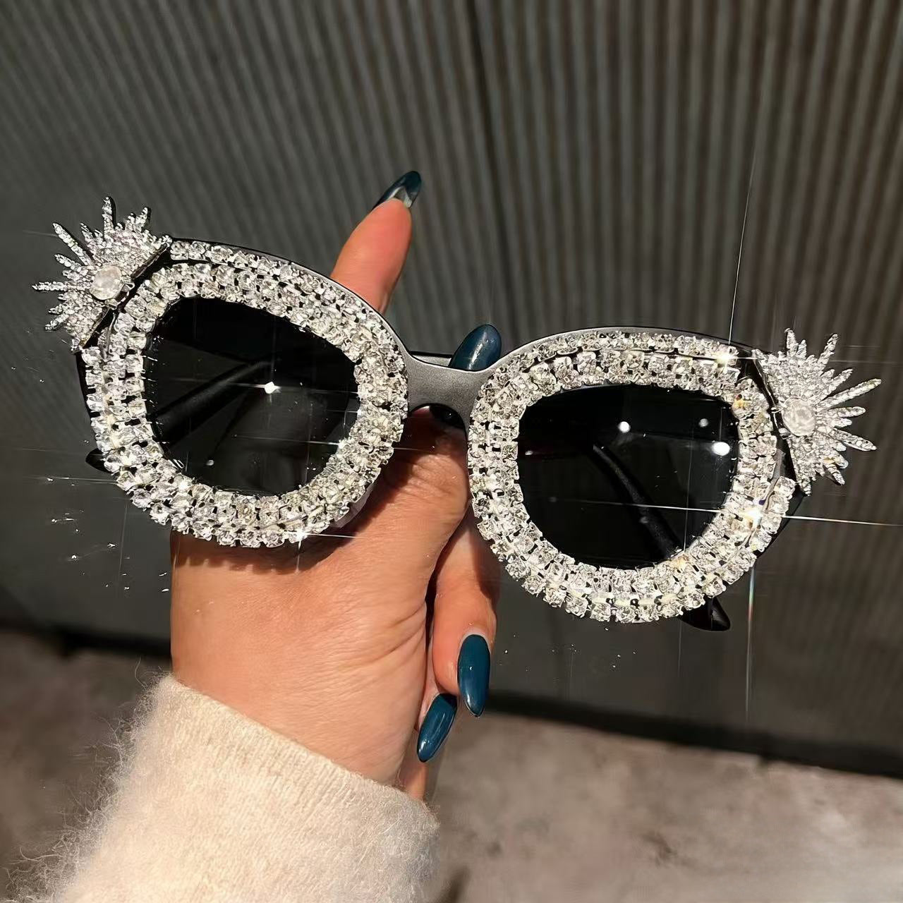 Damen Sonnenbrille mit funkelnder Kristallverzierung Brehn