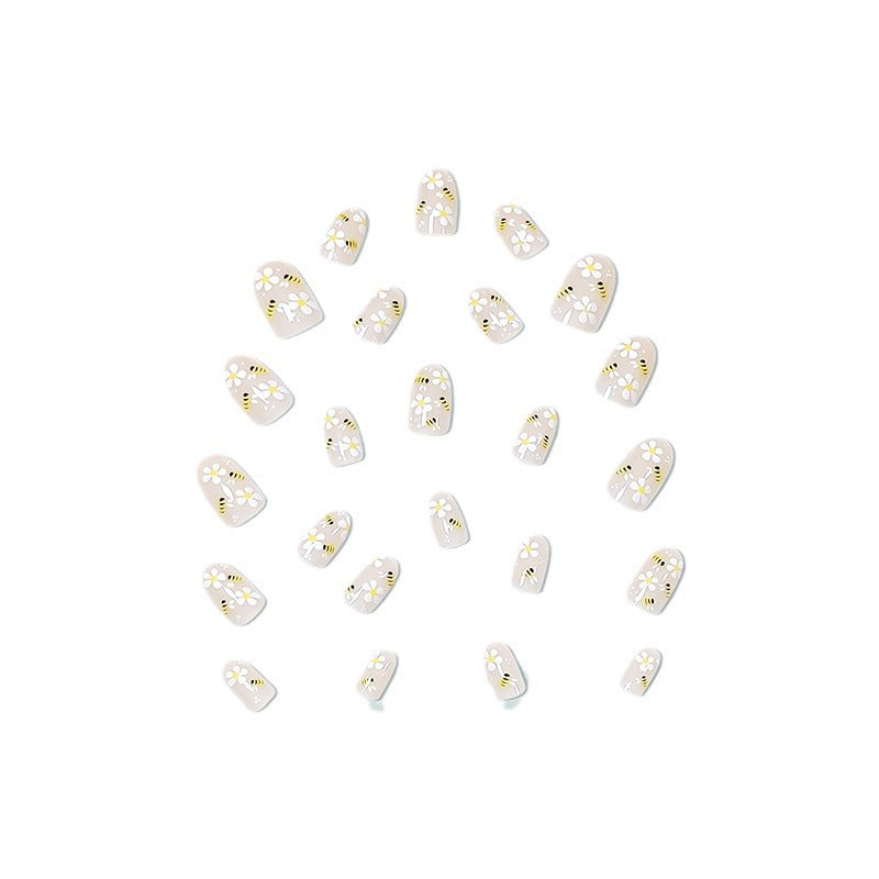 Kunstvolle Nail Art Brehn