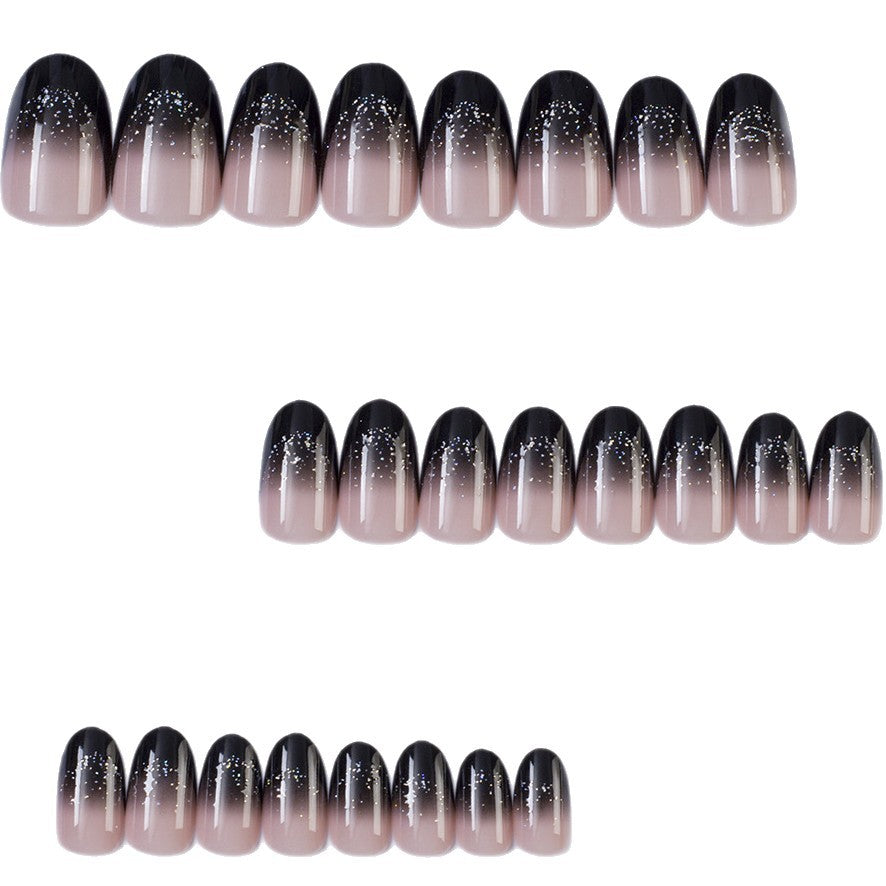 Kunstnägel mit Elegantem Ombre-Design und Glitzernden Akzenten Brehn