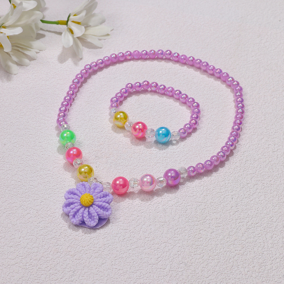 Verspieltes Schmuckset mit Blumenanhänger Brehn