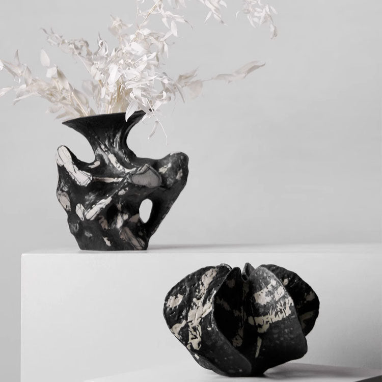 Künstlerische abstrakte dekorative Vase