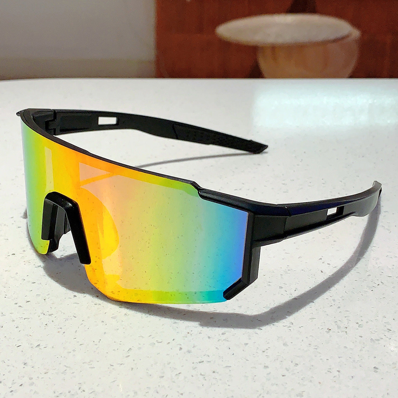 Unisex nan sportliche Shield-Sonnenbrille mit durchgehender Spiegel-Linse und verstellbarer Nasenbrücke Brehn