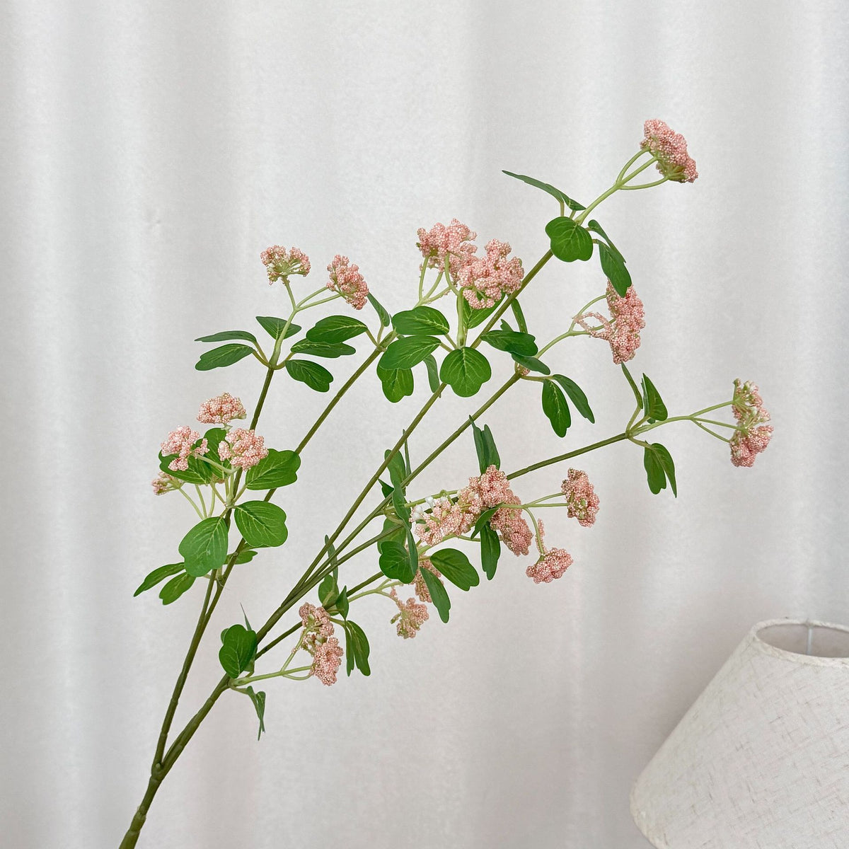 Künstlicher Blütenzweig mit lila Blüten Brehn