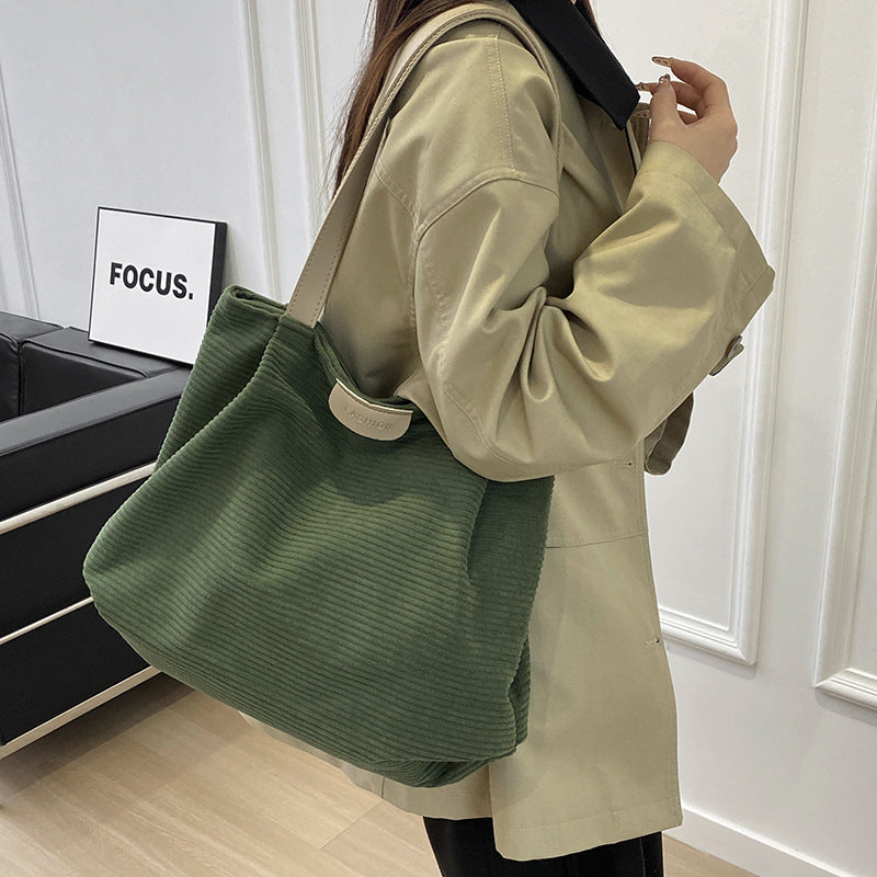 Strukturierter Stoff Tages-Hobo-Handtasche