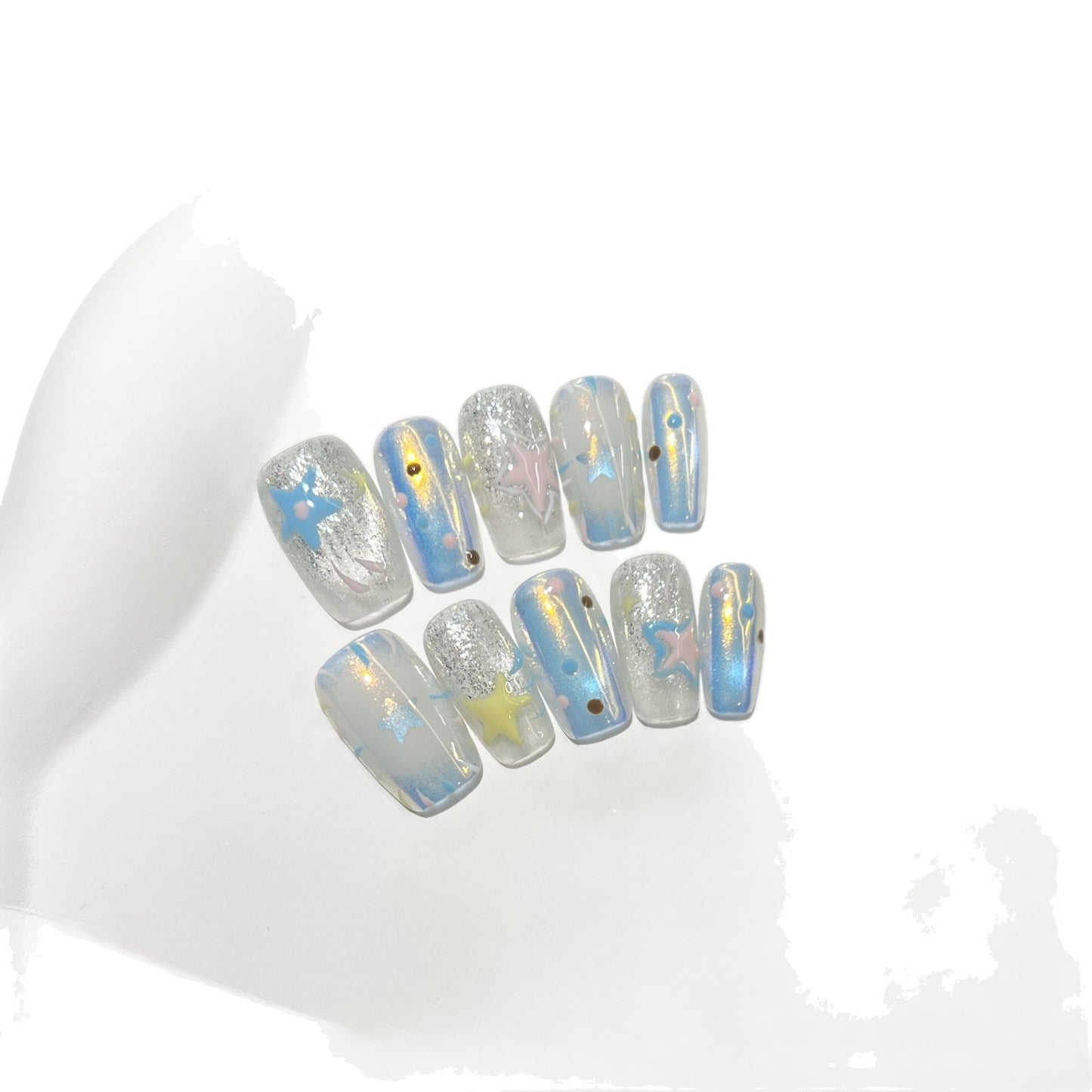 Künstlerisches Sternen Traum Press-On Nagelset Brehn