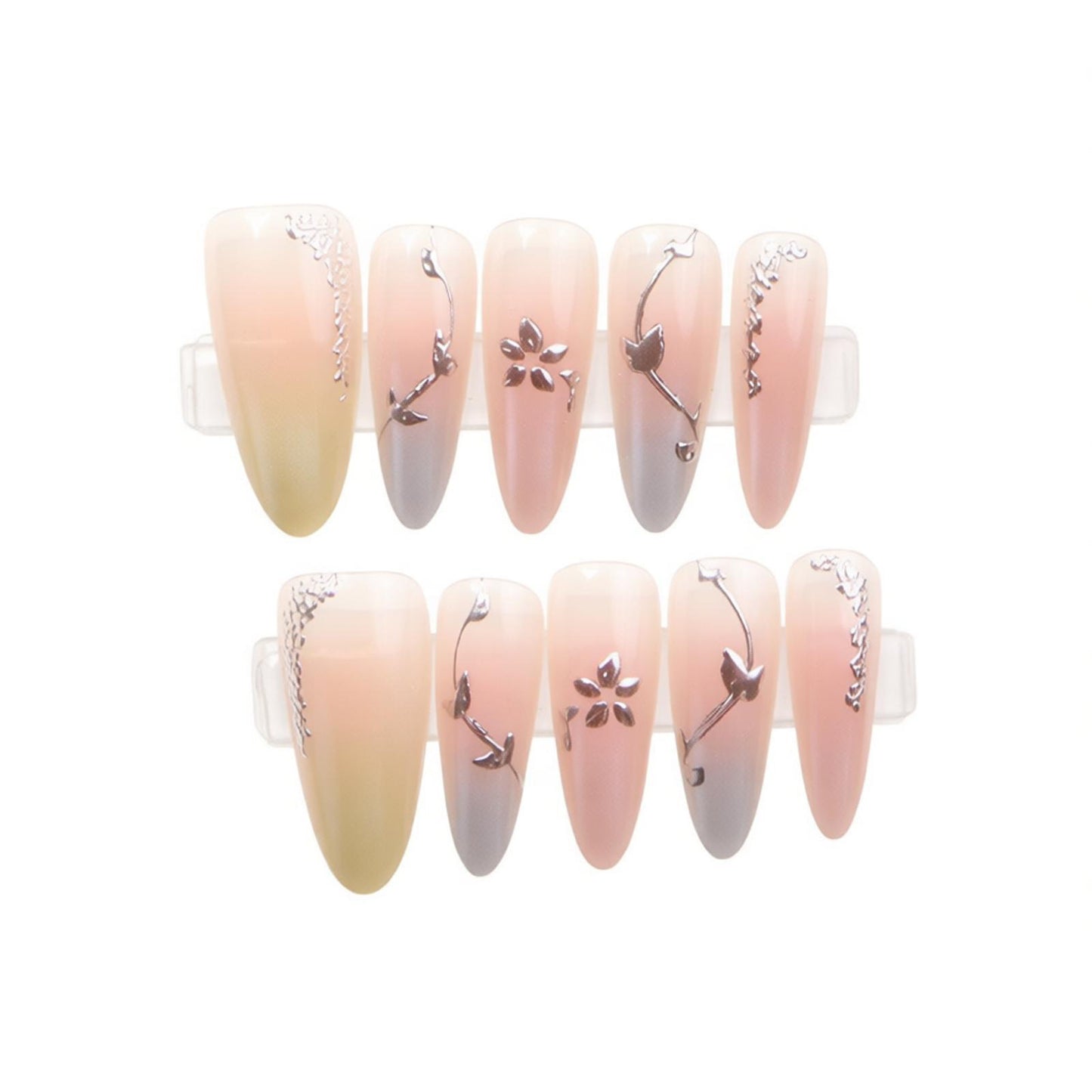 Elegantes Press-On Nail Art Set mit floralen Verzierungen Brehn