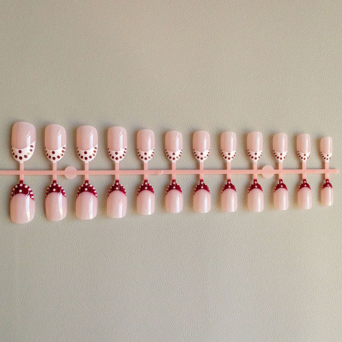 Kreatives French Tip Nagelkunst-Set