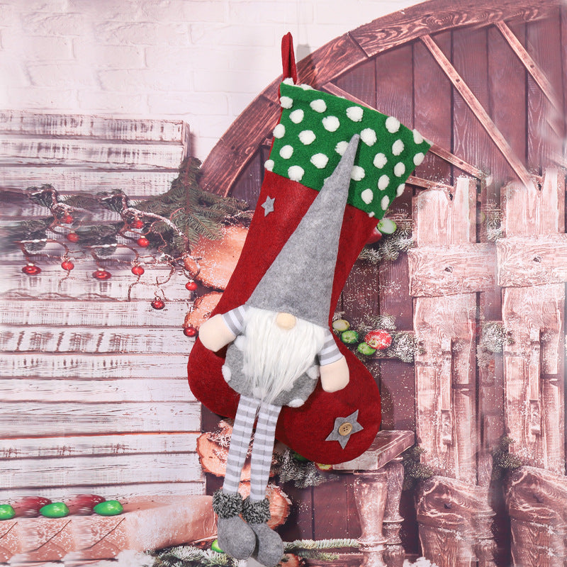 Verspielter Weihnachtsstrumpf mit Gnom-Motiv Brehn