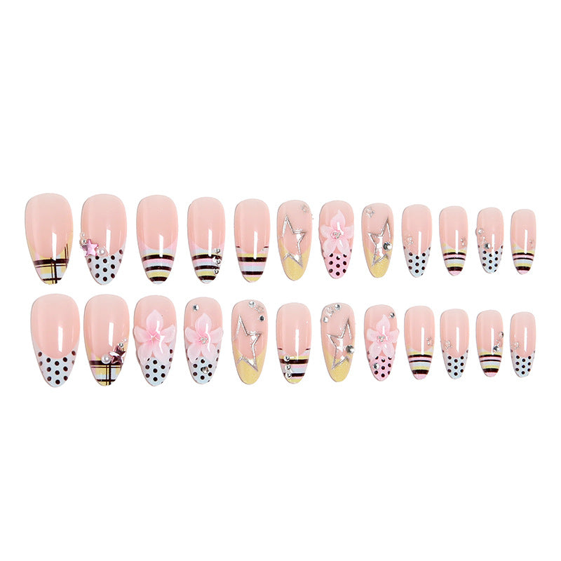 DIY Kunstnägel Set mit bunten Designs und natürlichen Akzenten Brehn