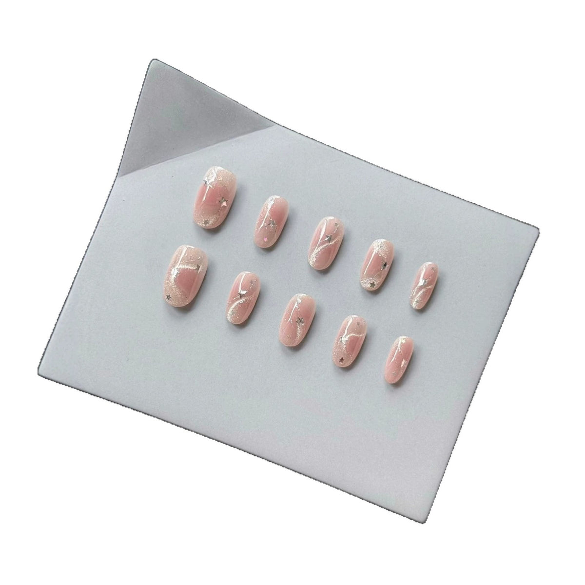 Dekorativ gestaltetes Press-On Nagelset