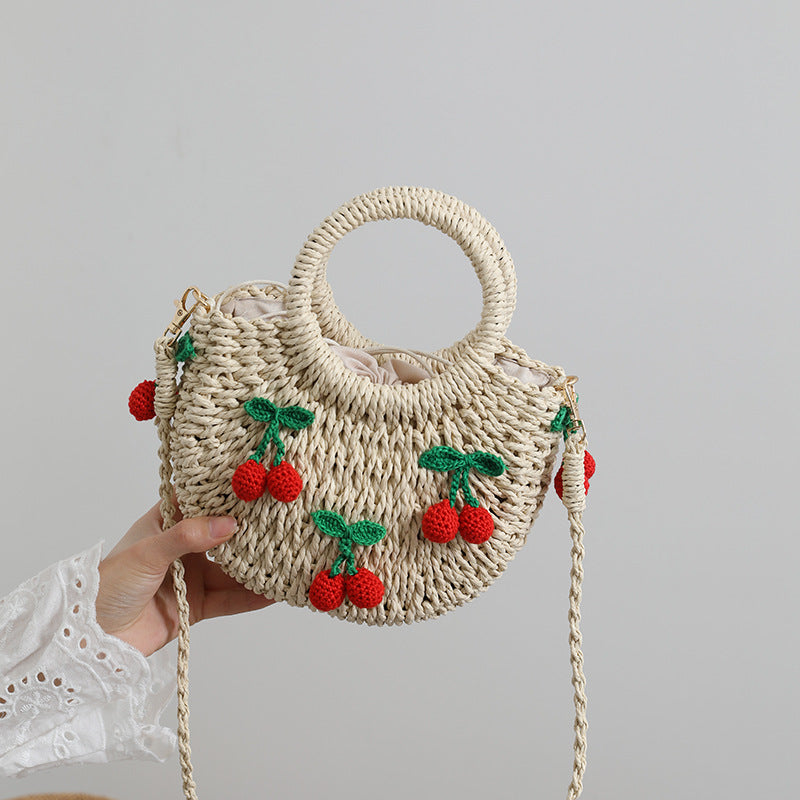 Basttasche mit Fröhlichen Erdbeermotiven Brehn
