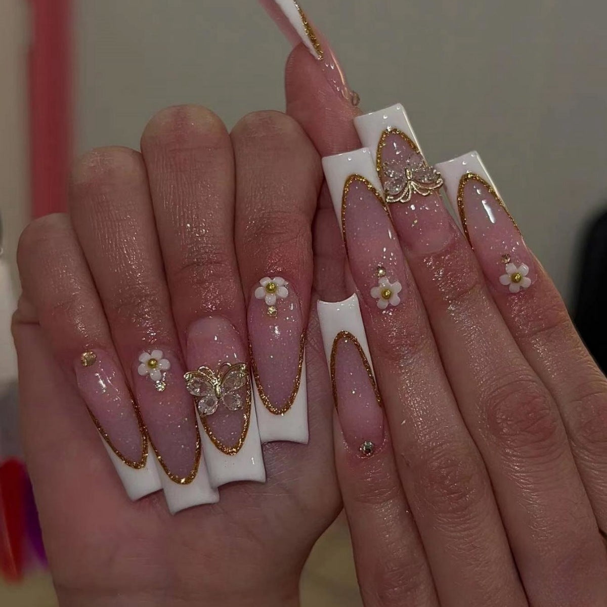 Elegante Lange Stiletto Aufklebenägel Verbesserungen Brehn