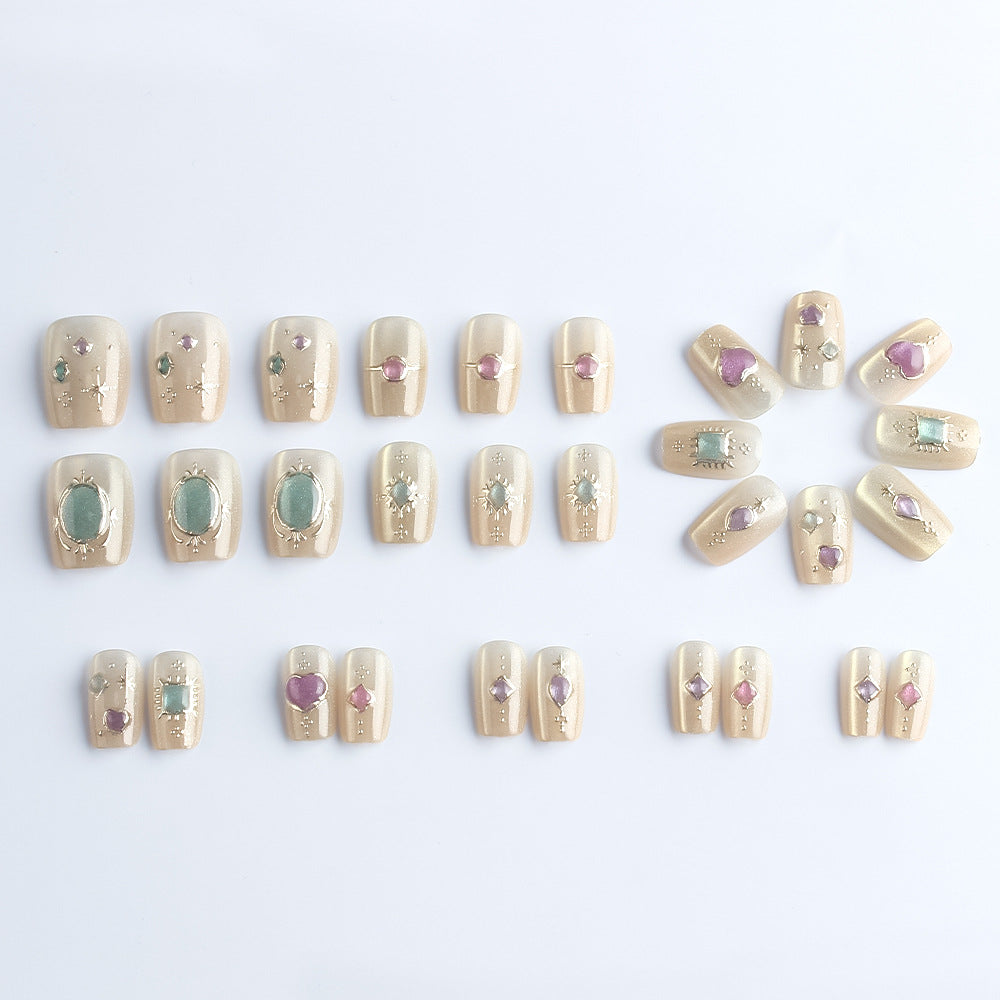 Dekorative Press-On Nagelkunst Kollektion Brehn