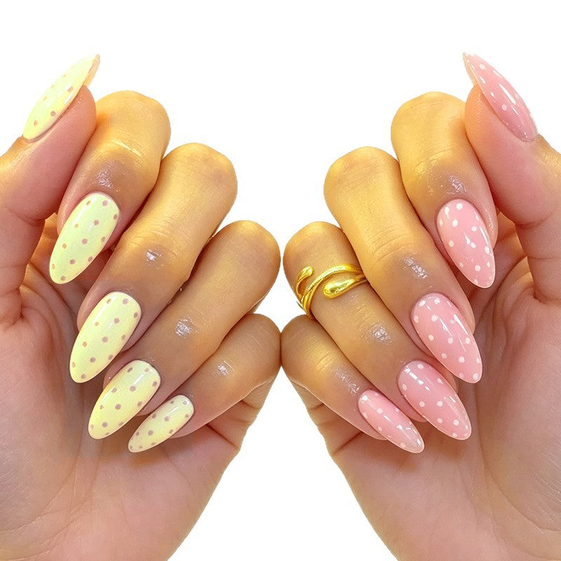 Stilvolles Dekoratives Punktmuster Nagelkunst Brehn