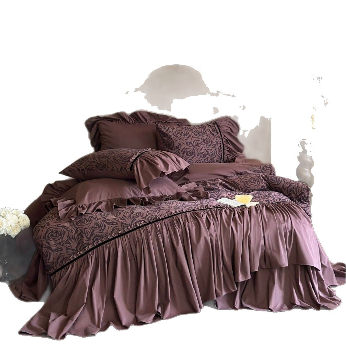 Romantisches Rüsch-Jacquard-Rosenmuster Bettwäsche und Bettschürzen-Ensemble