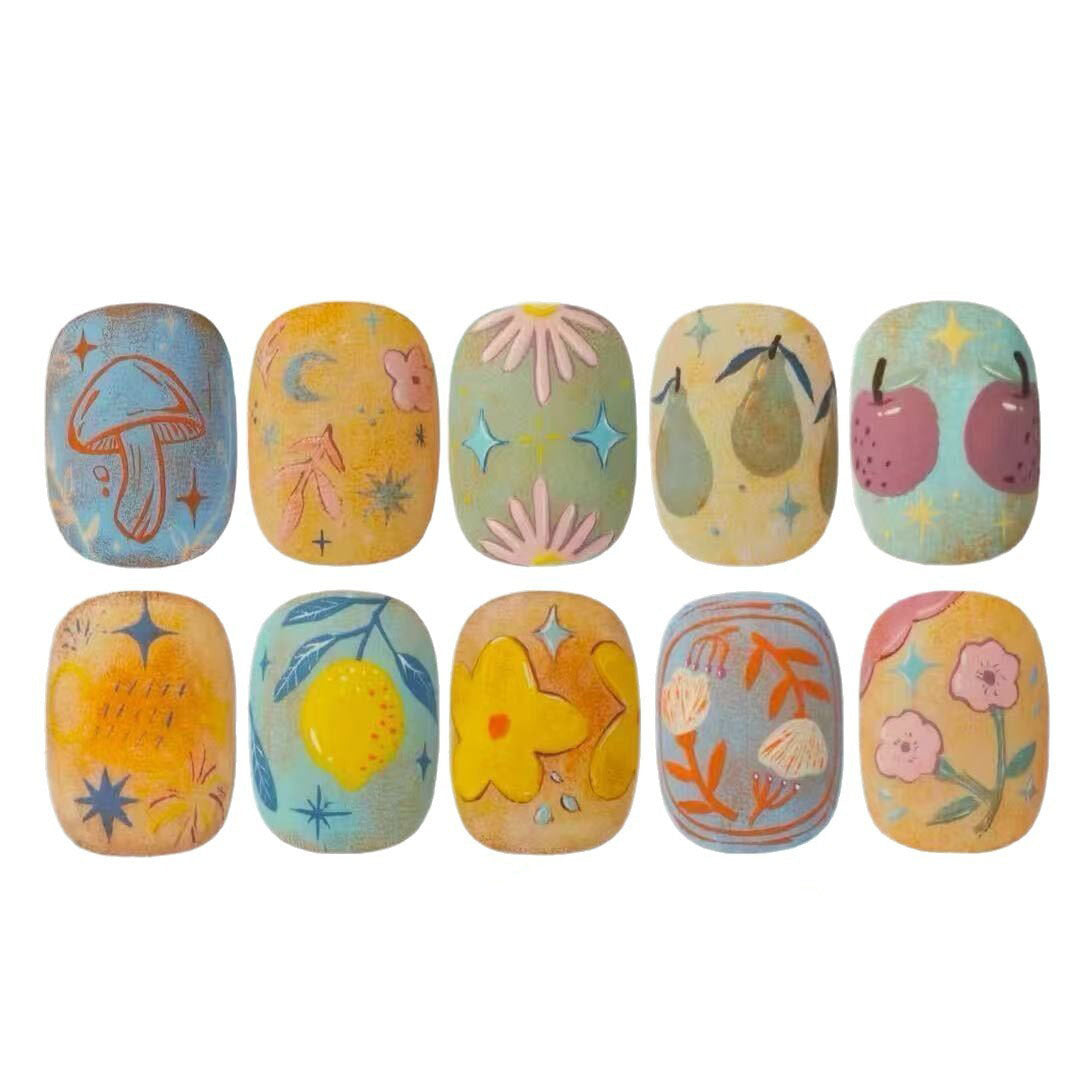 Dekorativer Becher und Nagelkunst-Set Brehn