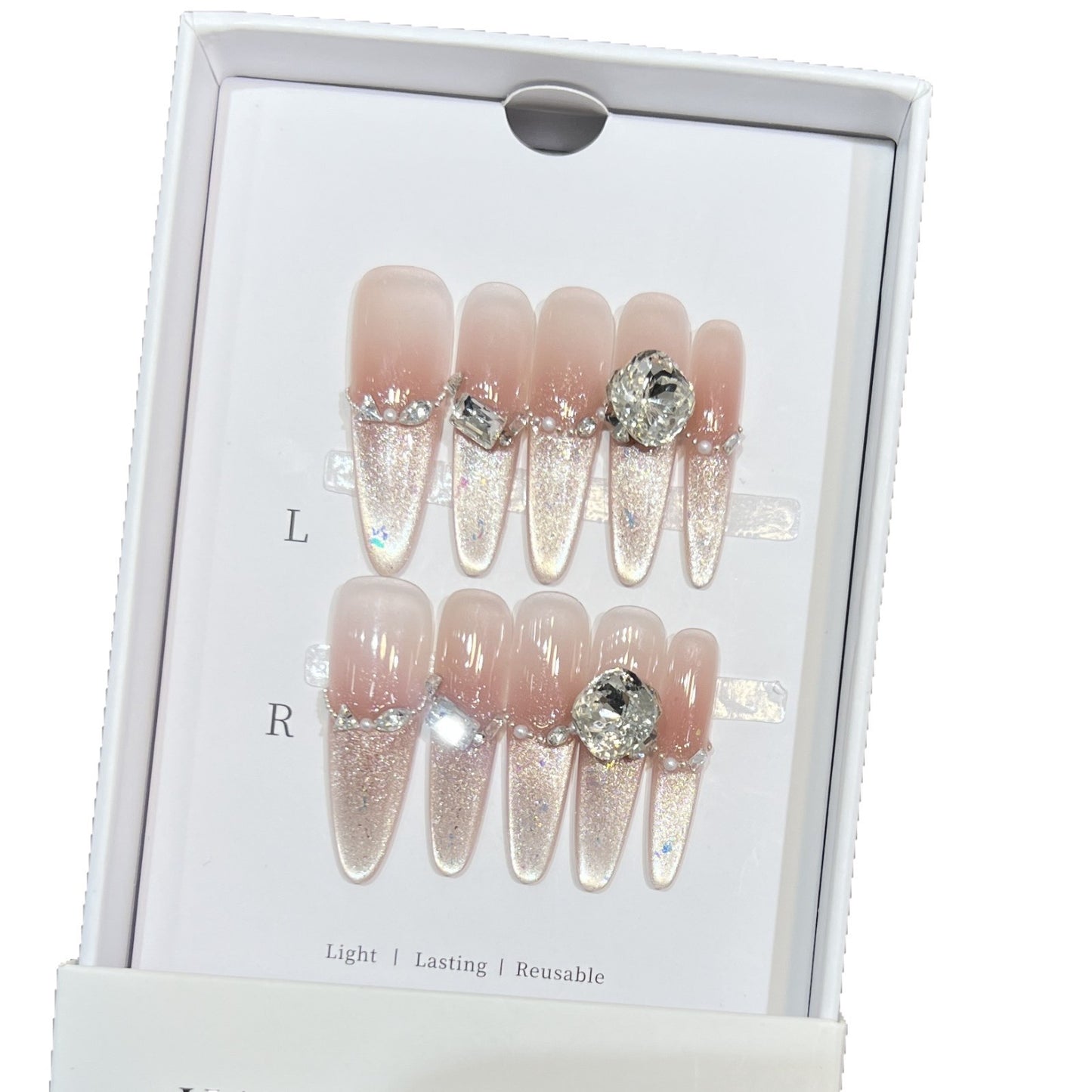 Dekorativer Stiletto Press-On Nagelkunstset mit Strassdetails Brehn