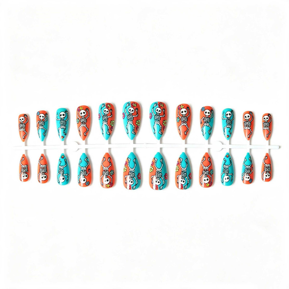Halloween-inspiriertes Skelett-Nagelkunst-Set