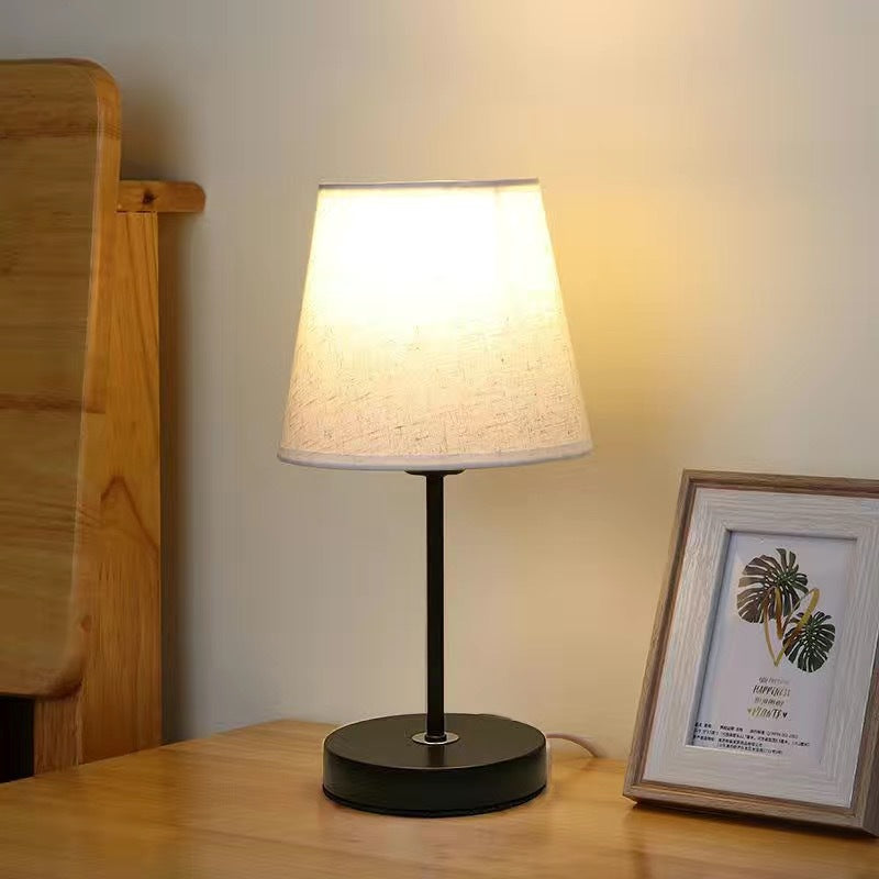 Zeitgenössische Schreibtischlampe