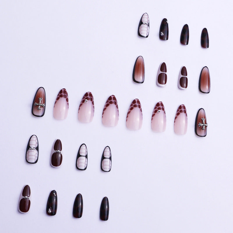 Künstlerisches Stiletto-Nail-Design