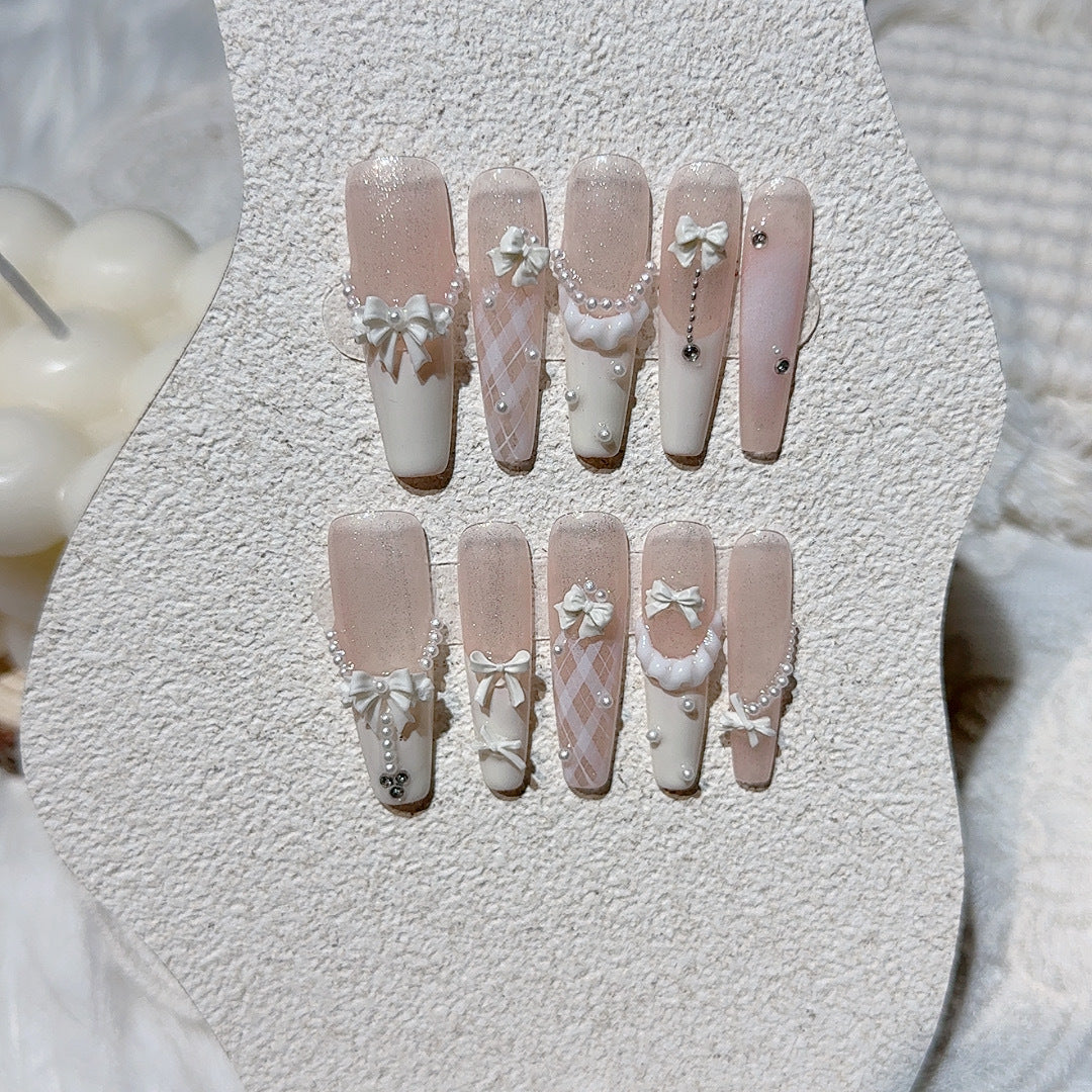Elegantes Press-On-Nagelkunst-Set