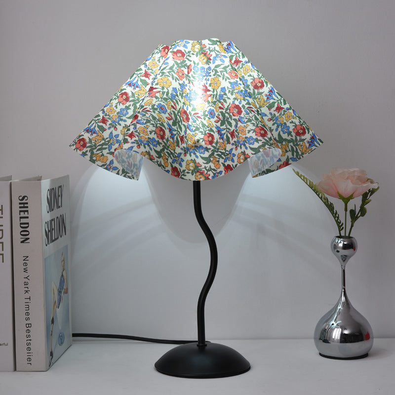 Elegante Wohnakzent Tischlampe