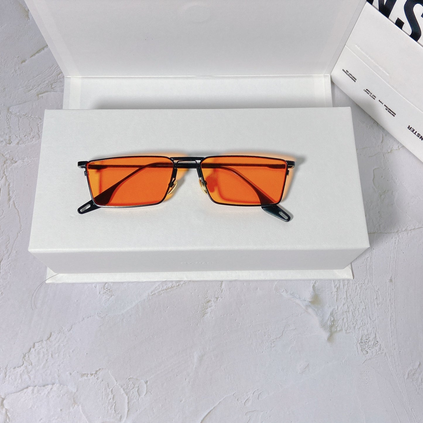 Modische Sonnenbrille mit Rechteckigem Metallrahmen Brehn