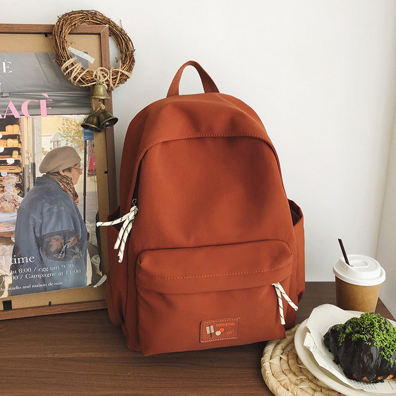 Leichter lässiger Schulrucksack
