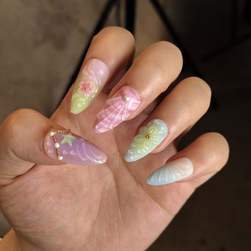 Künstlerisch Natur-inspiriertes Press-On Nagelset Brehn