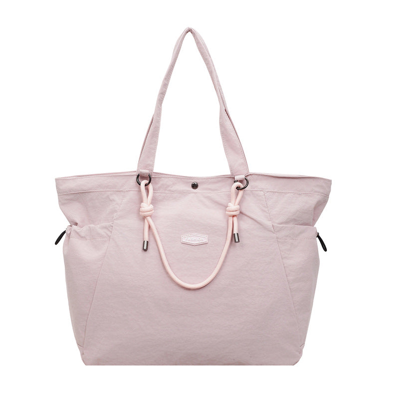 Geräumige Mehrzweck-Tragetasche mit vielen Taschen