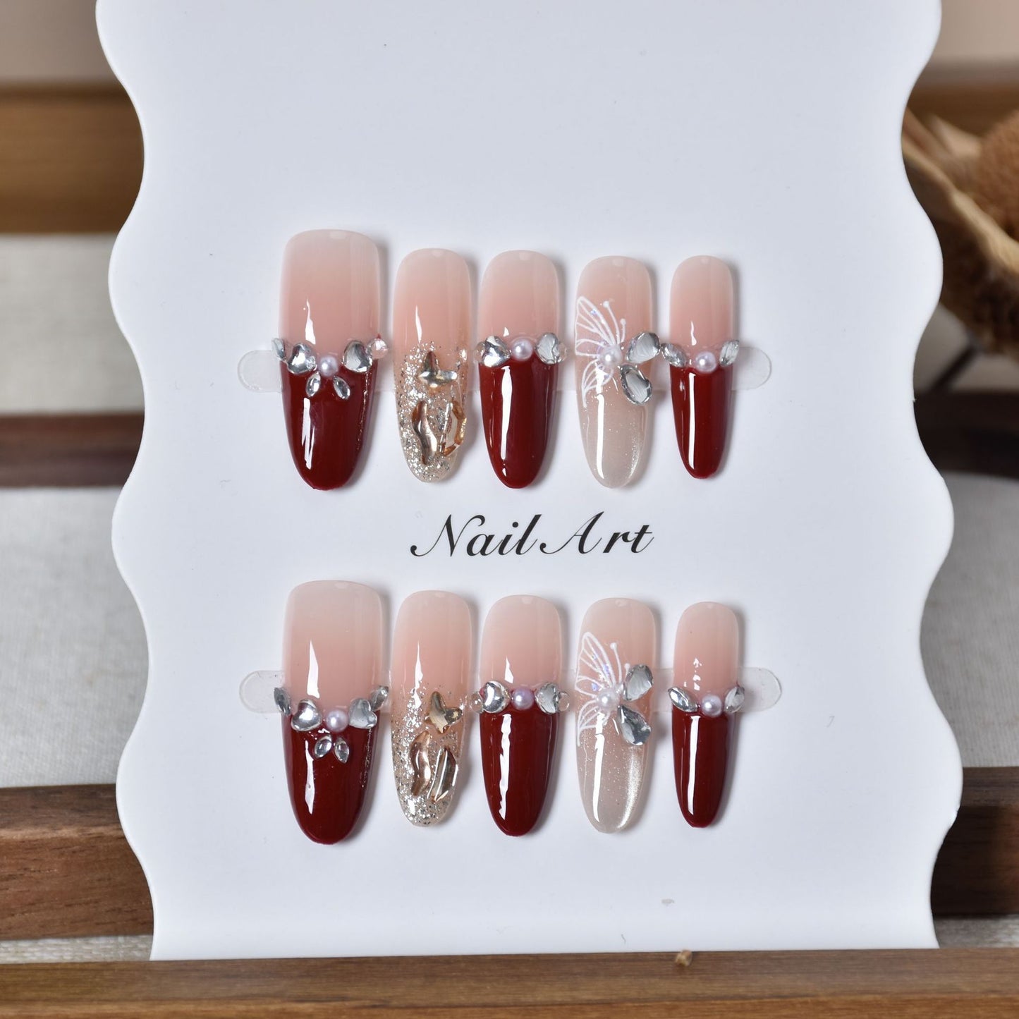 Glamorous Nail Art Brehn