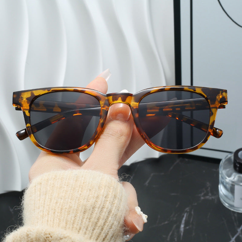 Damen modische Cat-Eye Sonnenbrille mit hochwertigem Kunststoffrahmen Brehn