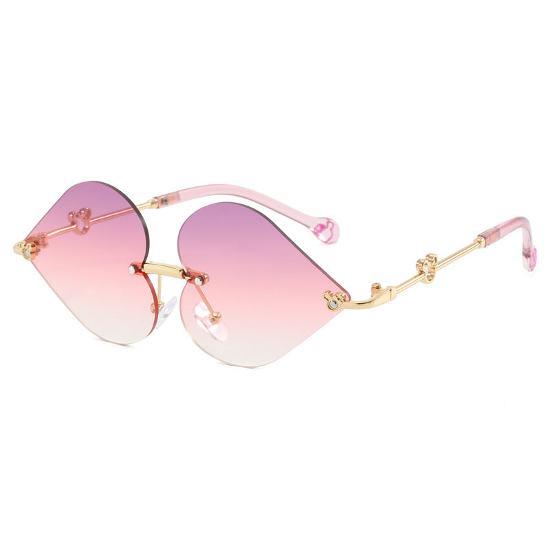 Damen Designer-Sonnenbrille mit einzigartigem Herzrahmen und gradienten Gläsern Brehn