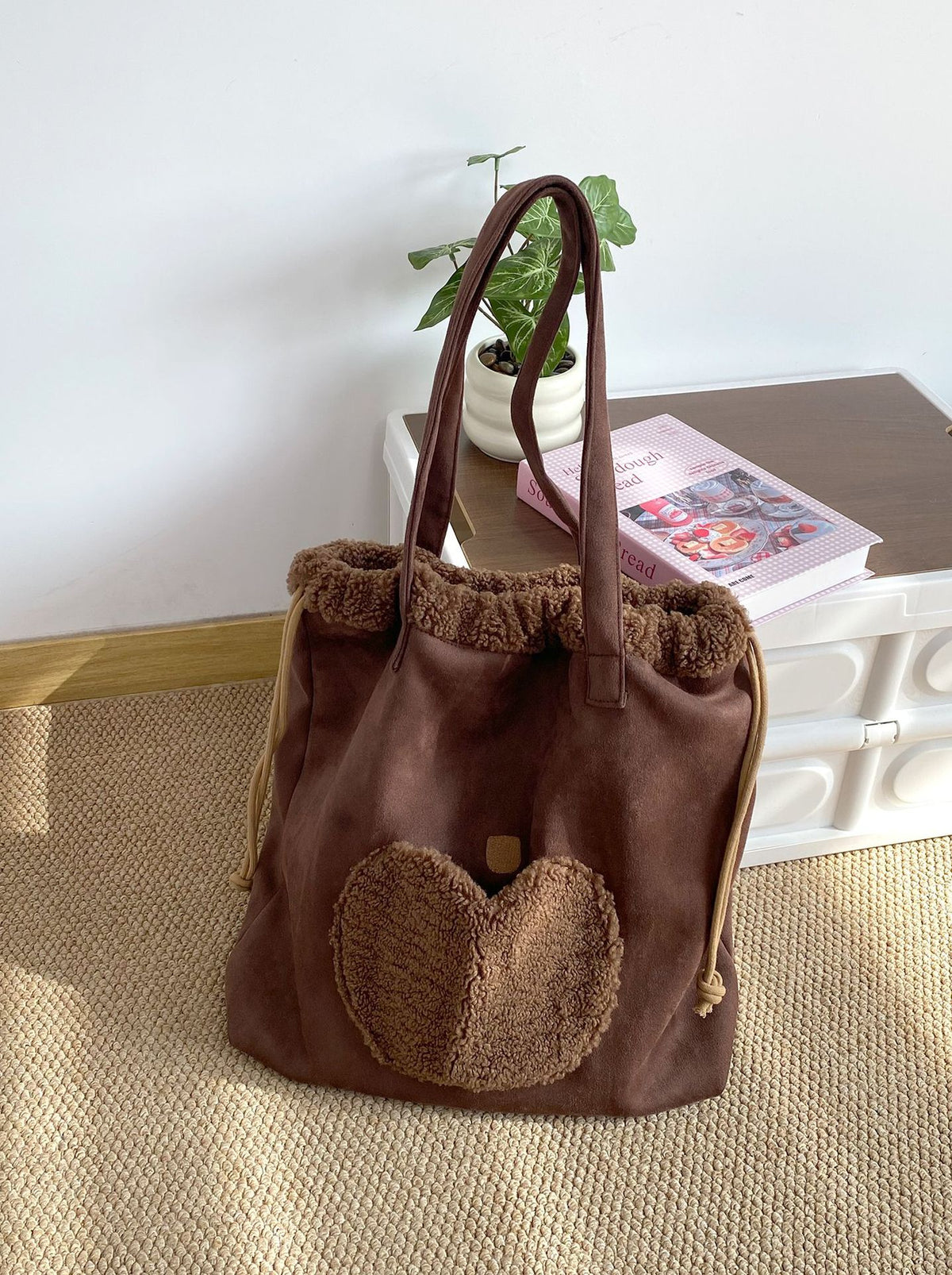 Gemütliche Plüsch-Tasche