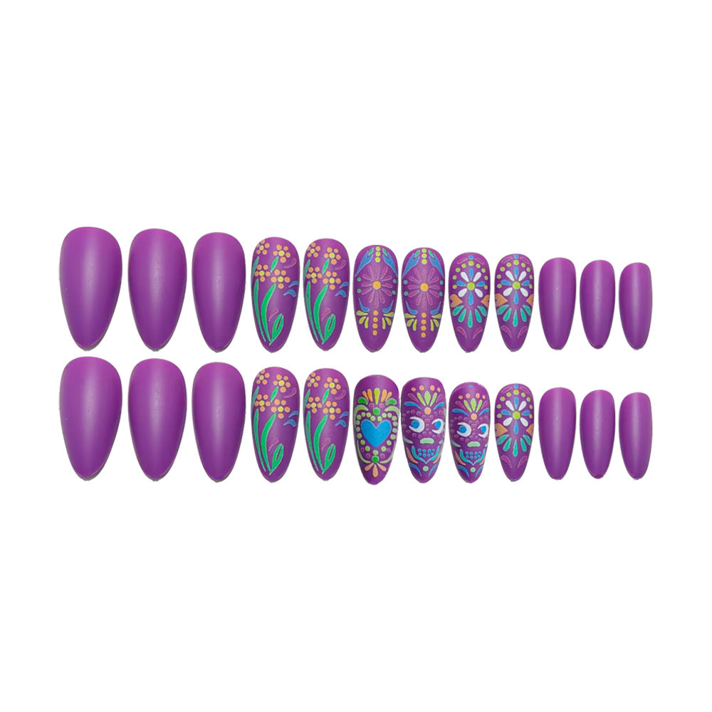 Kreative Nagelkunst Brehn