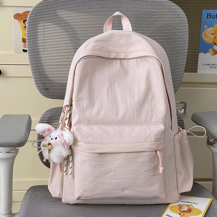 Verspielter Rucksack mit Feinen Stickereien Brehn