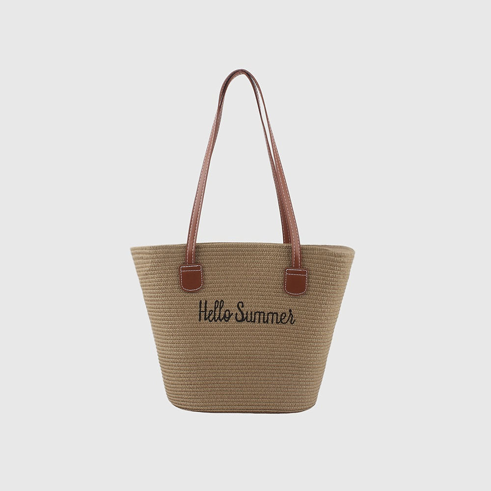 Sommerliche Basttasche mit Ledergriffen Brehn