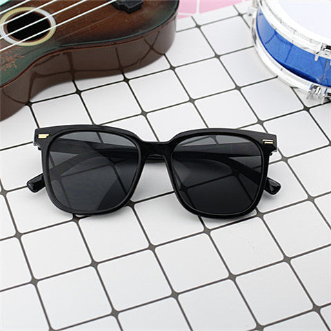 Damen modische oversized Sonnenbrille mit eckigem Rahmen und UV-Schutz Brehn