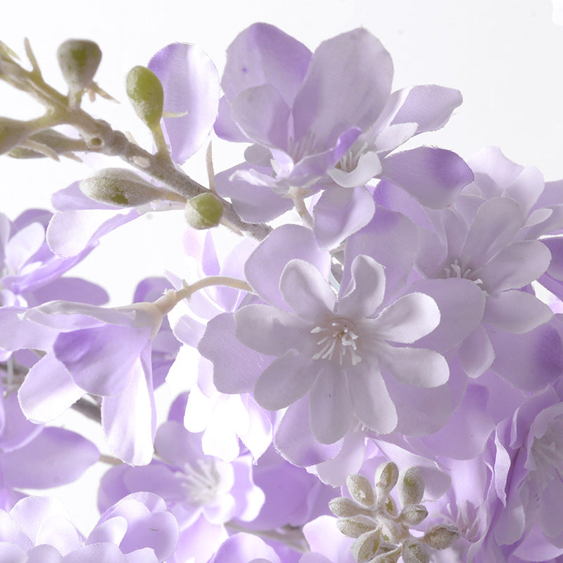 Dekorativer Kunstblumenstrauß