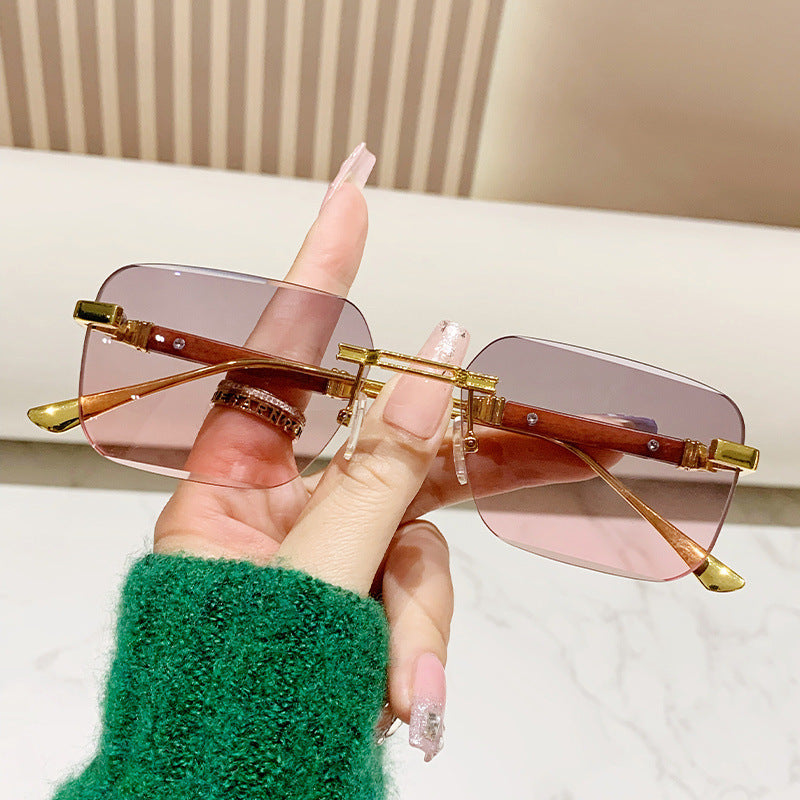 Damen modische rechteckige Sonnenbrille mit edlem Metallakzent Brehn