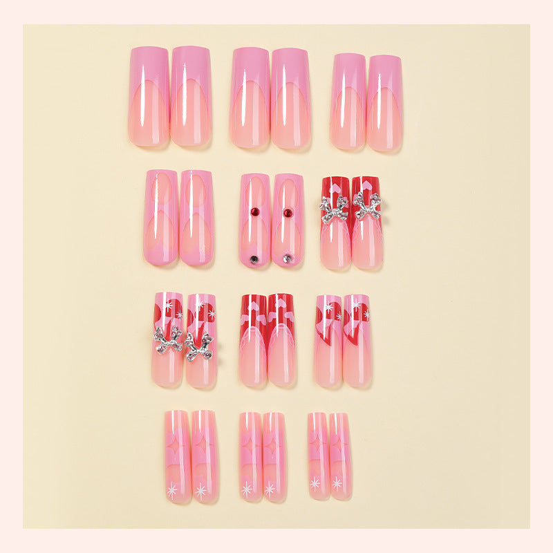 Kreatives Kunstnagelset mit Glitzer- und Herzmotiven Brehn
