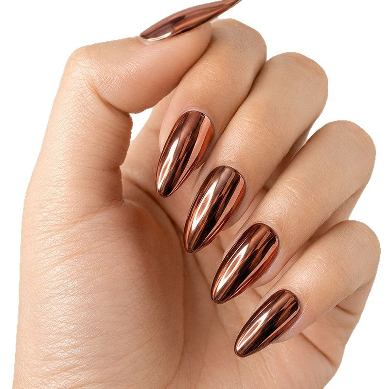 Glänzende Stiletto-Nagelkunstverlängerungen Brehn