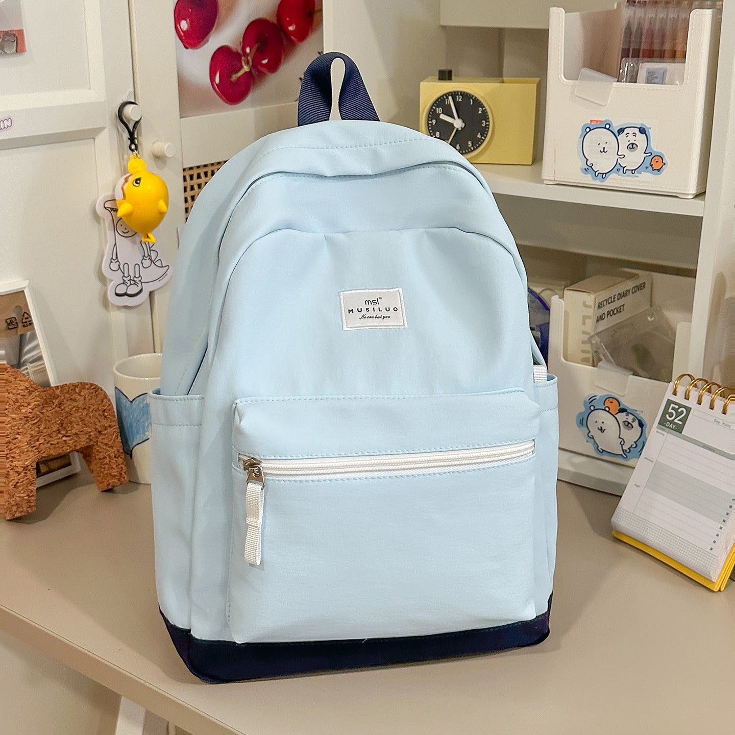Leichter multifunktionaler täglicher Schulrucksack