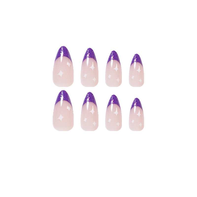 Kunstvolle Stiletto-Nägel mit Glitzer-Design Brehn
