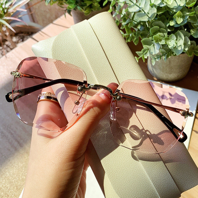 Damen modische Flügelsonnenbrille mit hochwertigem Metallrahmen Brehn