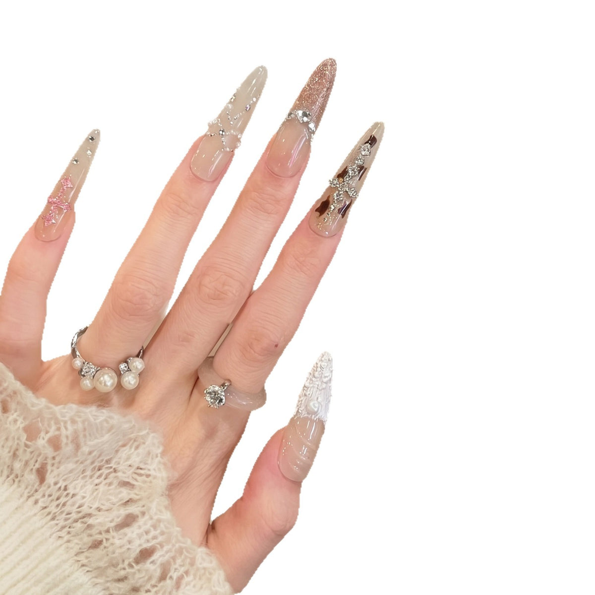 Glamouröses Press-On Nagelkunstset mit innovativen Designelementen Brehn